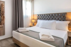 2 Bedroom Suite Plus Living Room 1