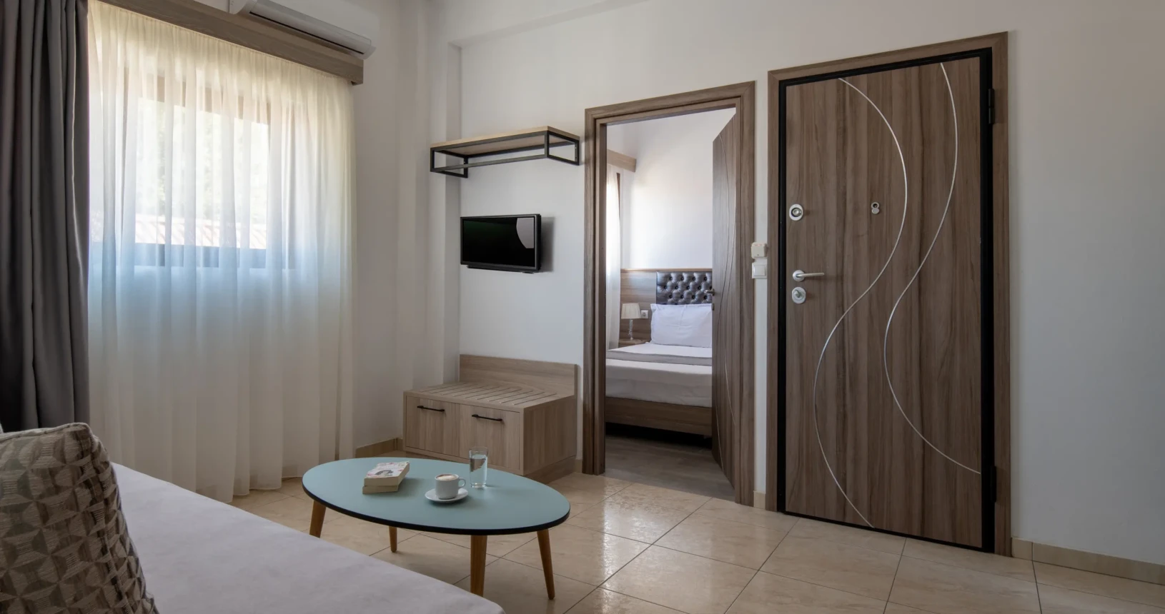 2 Bedroom Suite Plus Living Room 16