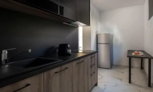 2 Bedroom Suite Plus Living Room 26