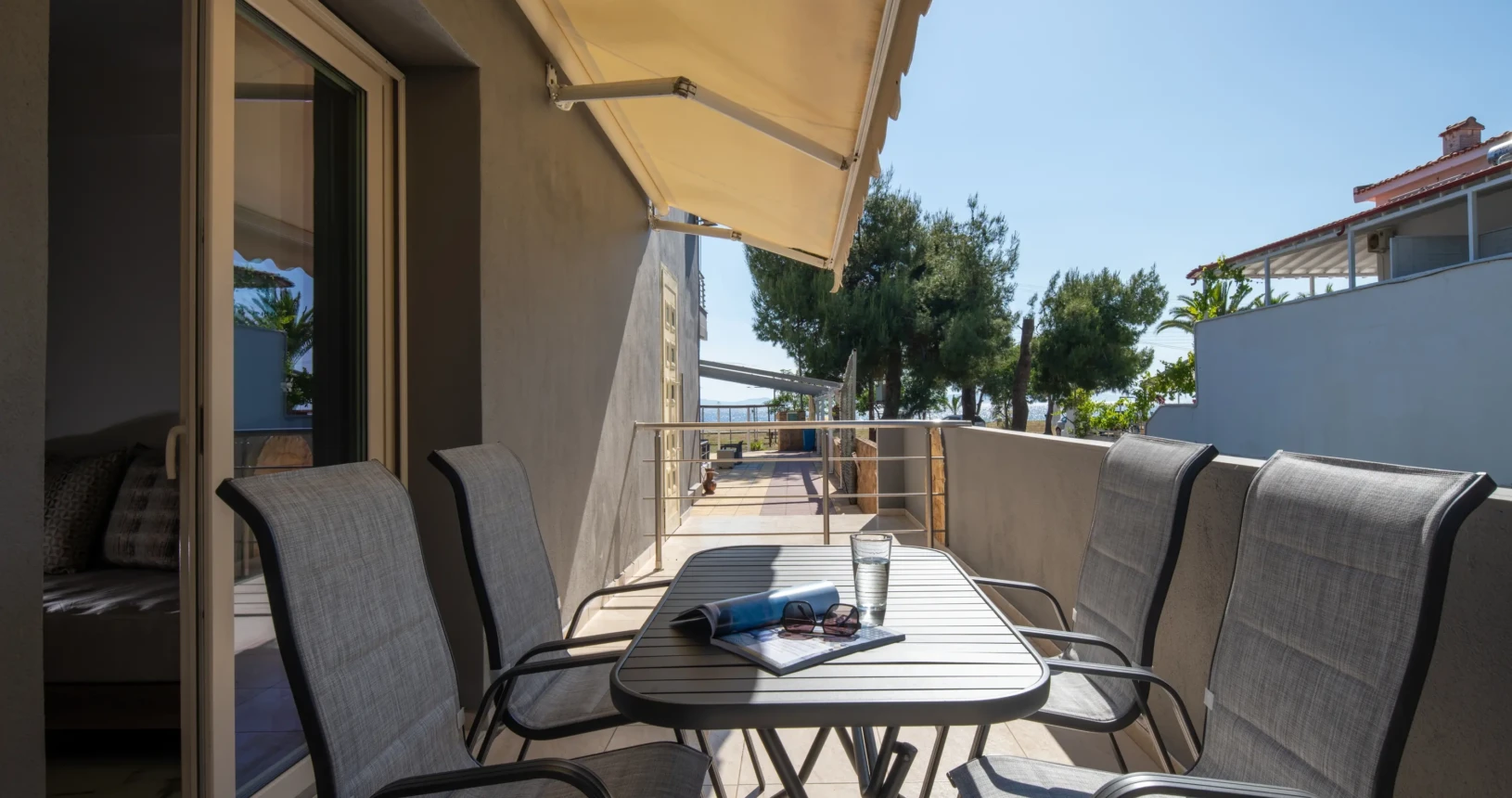 2 Bedroom Suite Plus Living Room 45